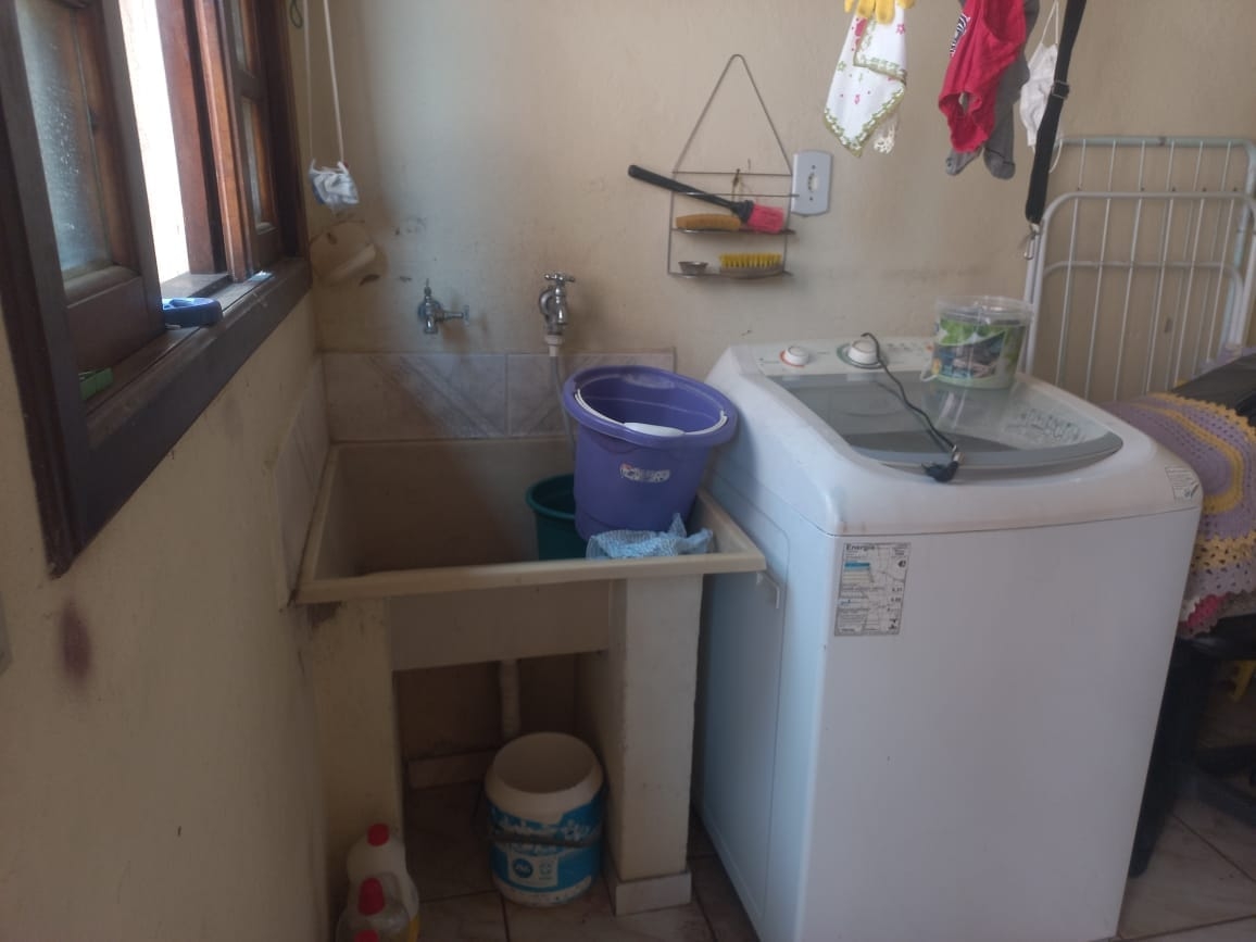 Sobrado à venda com 3 quartos, 225m² - Foto 1