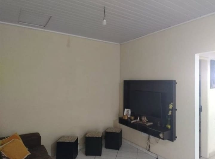 Casa à venda com 2 quartos, 151m² - Foto 4