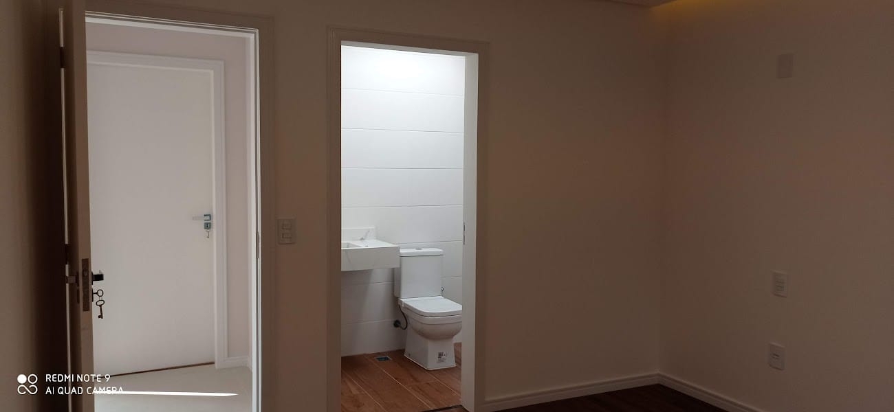 Sobrado à venda e aluguel com 4 quartos, 270m² - Foto 10