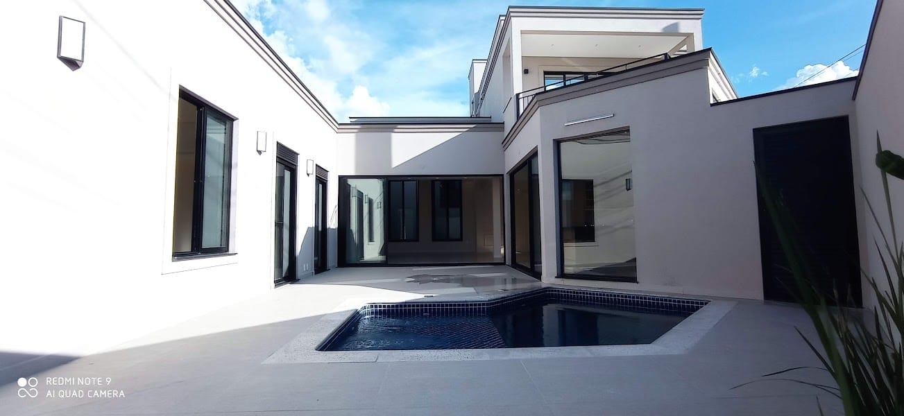 Sobrado à venda e aluguel com 4 quartos, 270m² - Foto 14