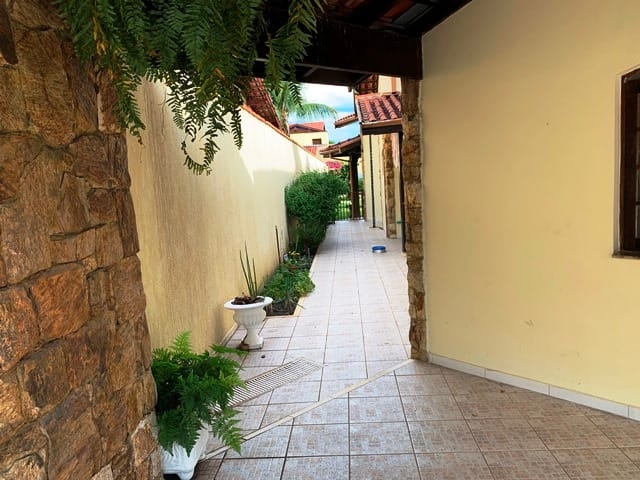 Casa à venda com 3 quartos, 370m² - Foto 5