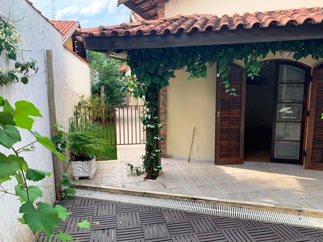 Casa à venda com 3 quartos, 370m² - Foto 25