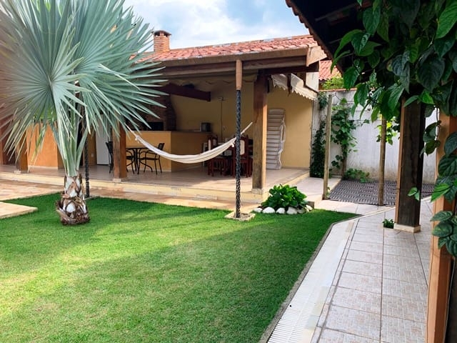 Casa à venda com 3 quartos, 370m² - Foto 20