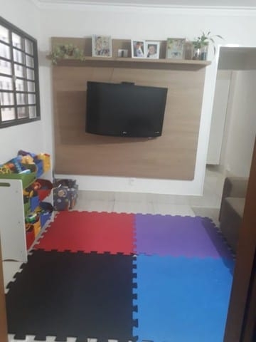 Casa à venda com 2 quartos, 53m² - Foto 2