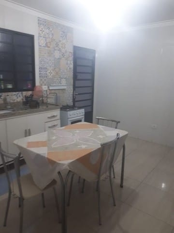 Casa à venda com 2 quartos, 53m² - Foto 1
