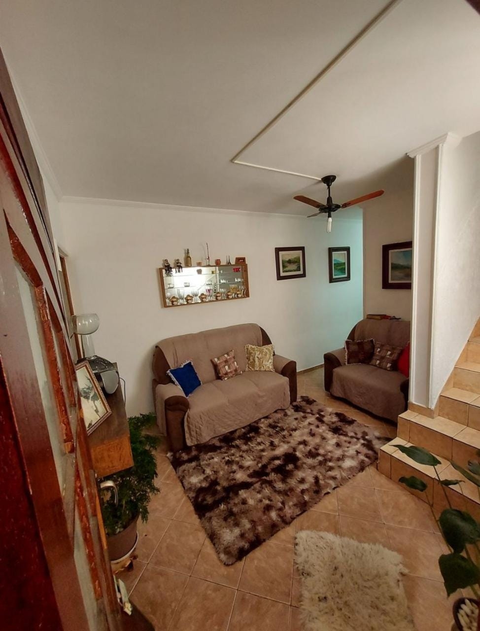Casa à venda com 4 quartos, 200m² - Foto 5