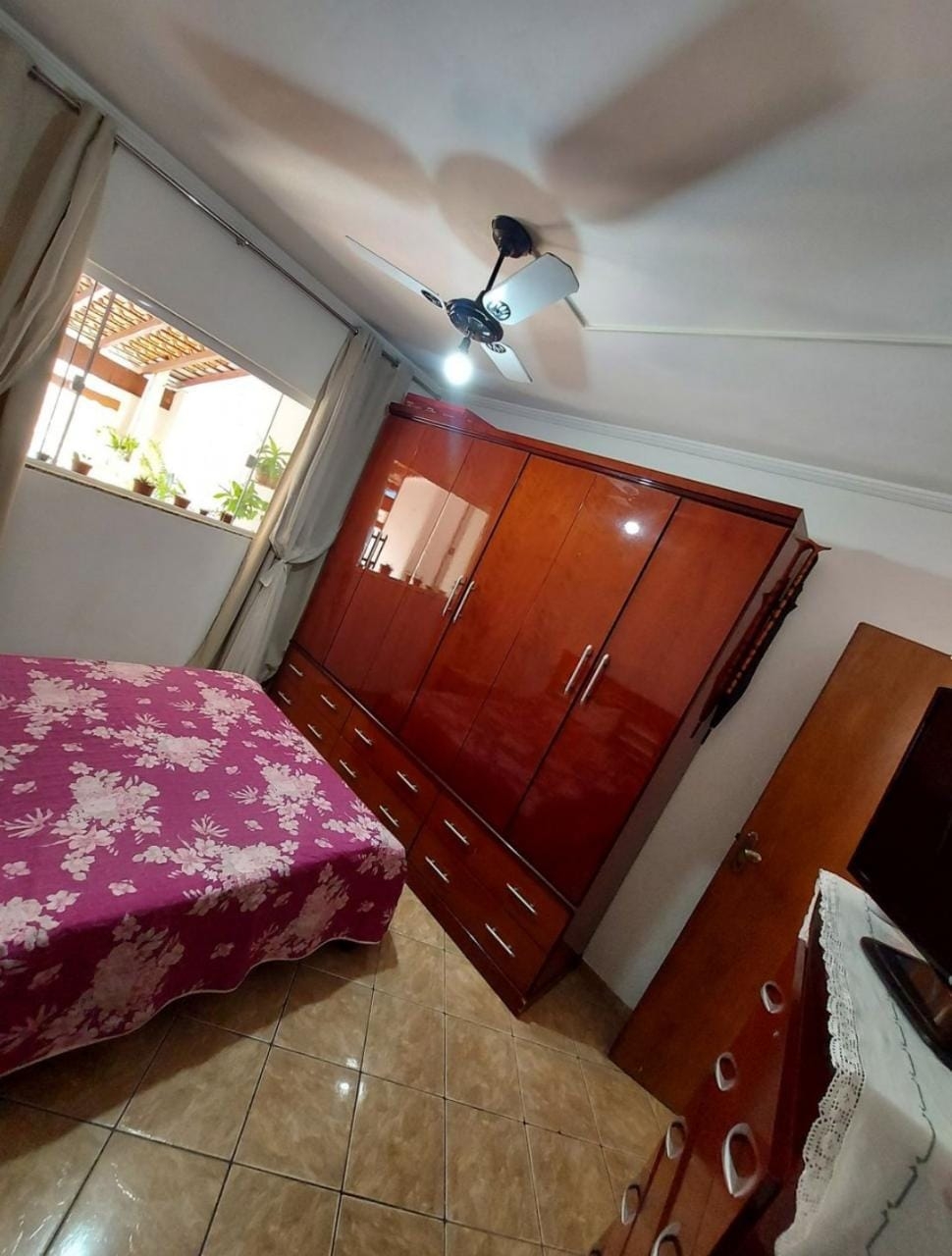 Casa à venda com 4 quartos, 200m² - Foto 3