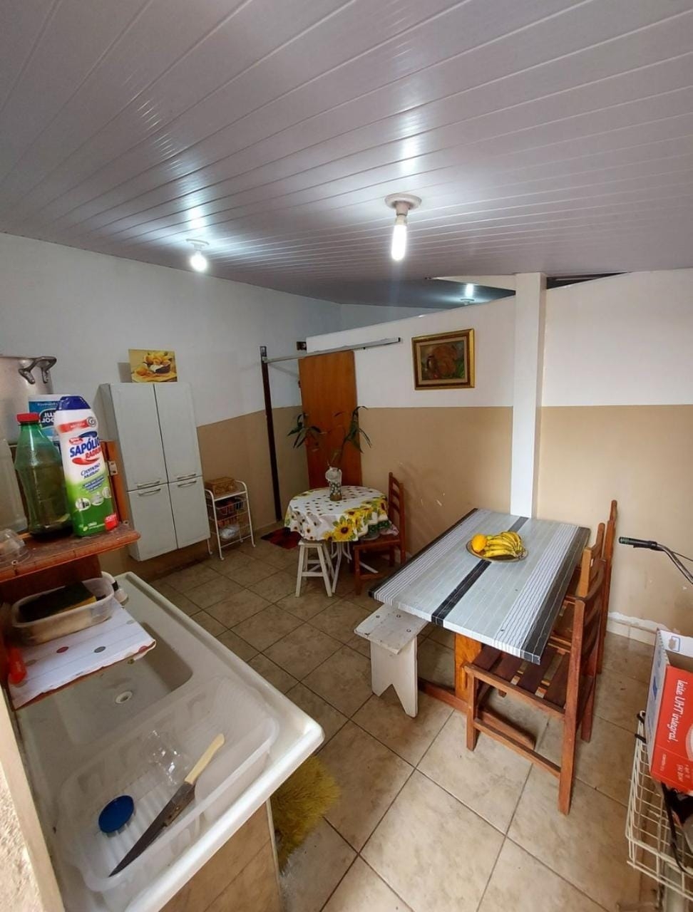 Casa à venda com 4 quartos, 200m² - Foto 9