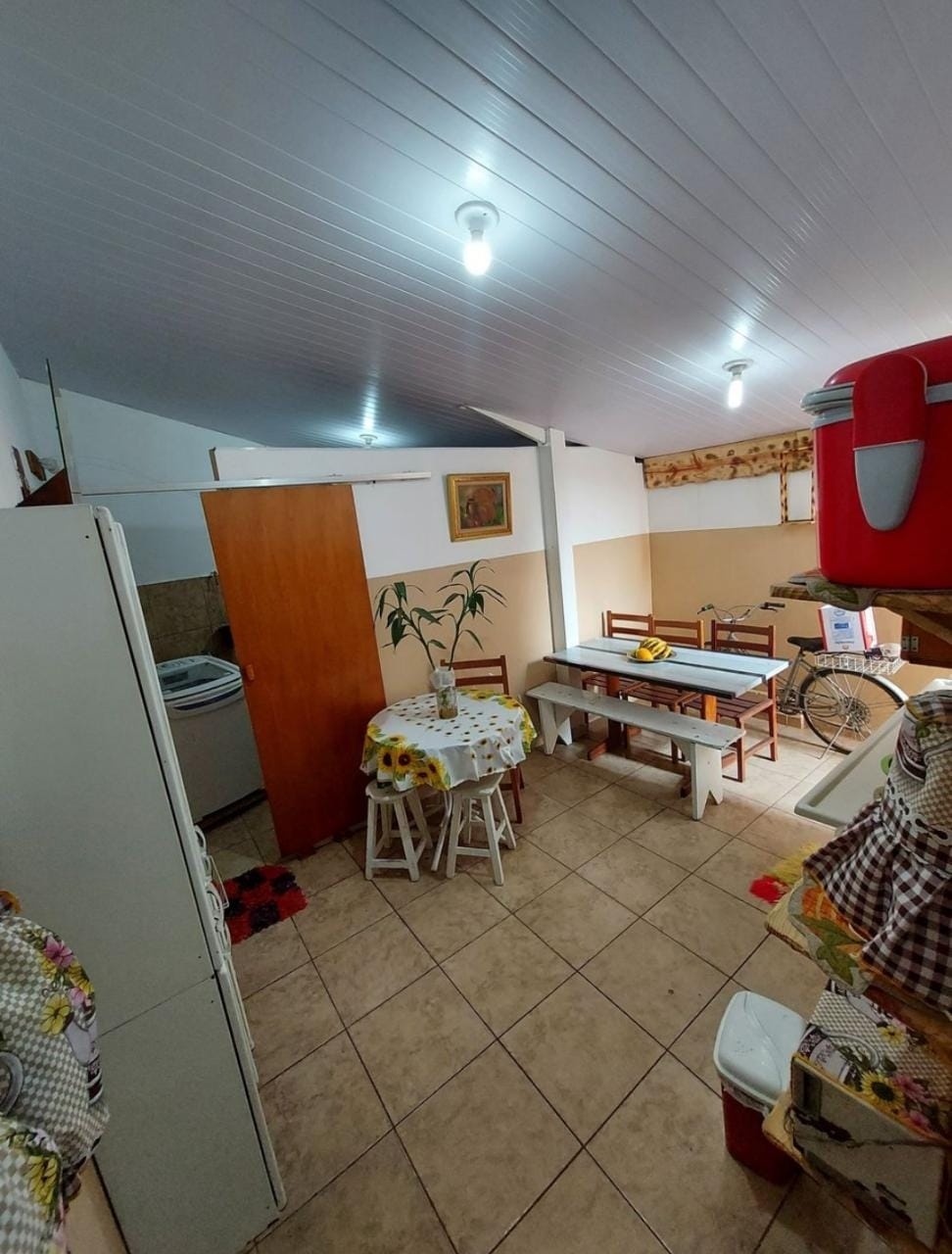 Casa à venda com 4 quartos, 200m² - Foto 8