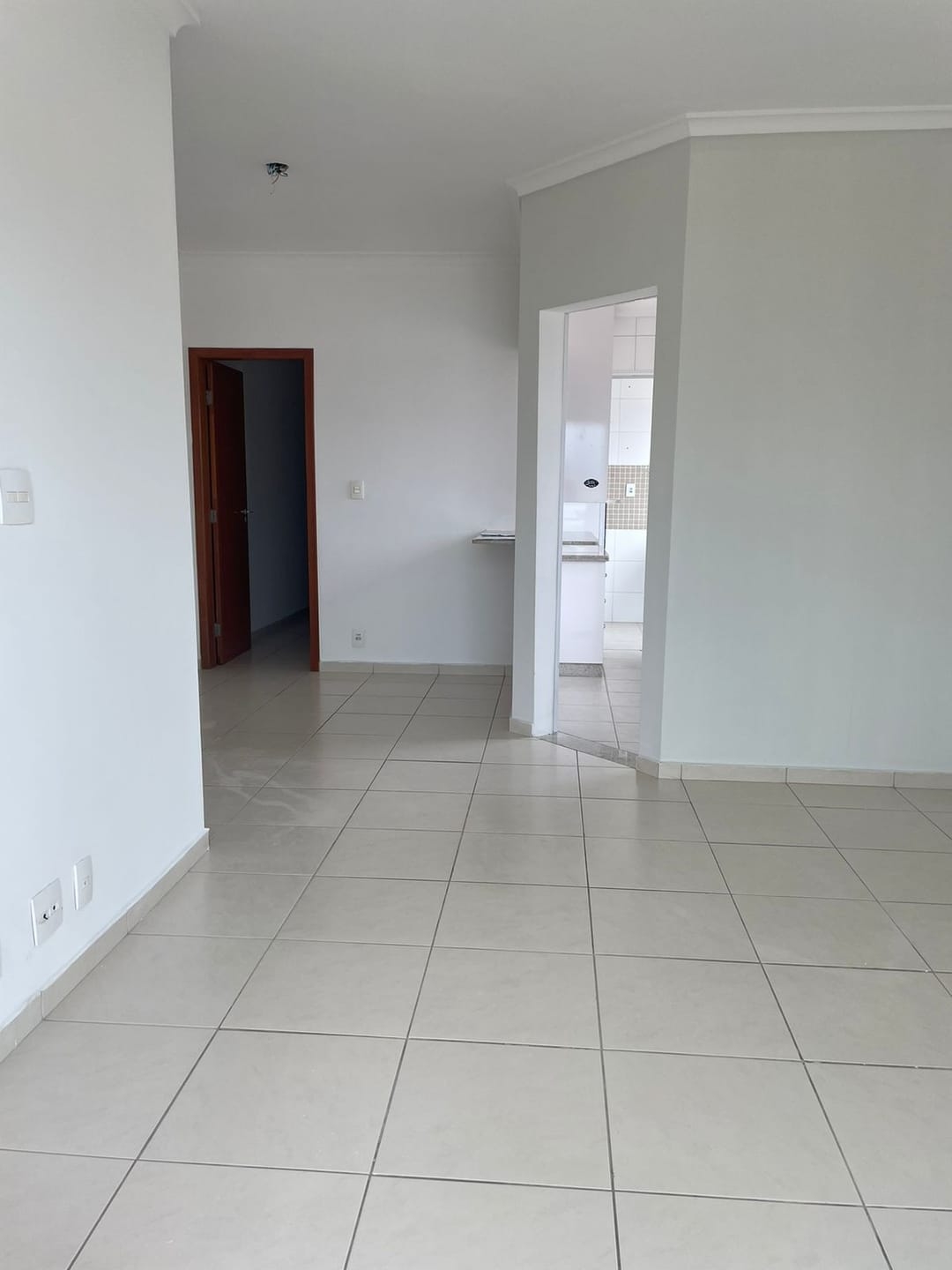 Apartamento à venda com 2 quartos, 98m² - Foto 3