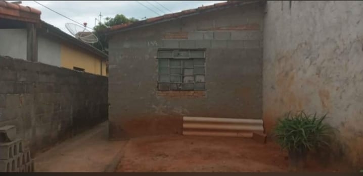 Casa à venda com 1 quarto, 125m² - Foto 2
