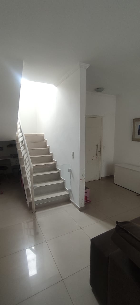 Casa à venda com 2 quartos, 111m² - Foto 3