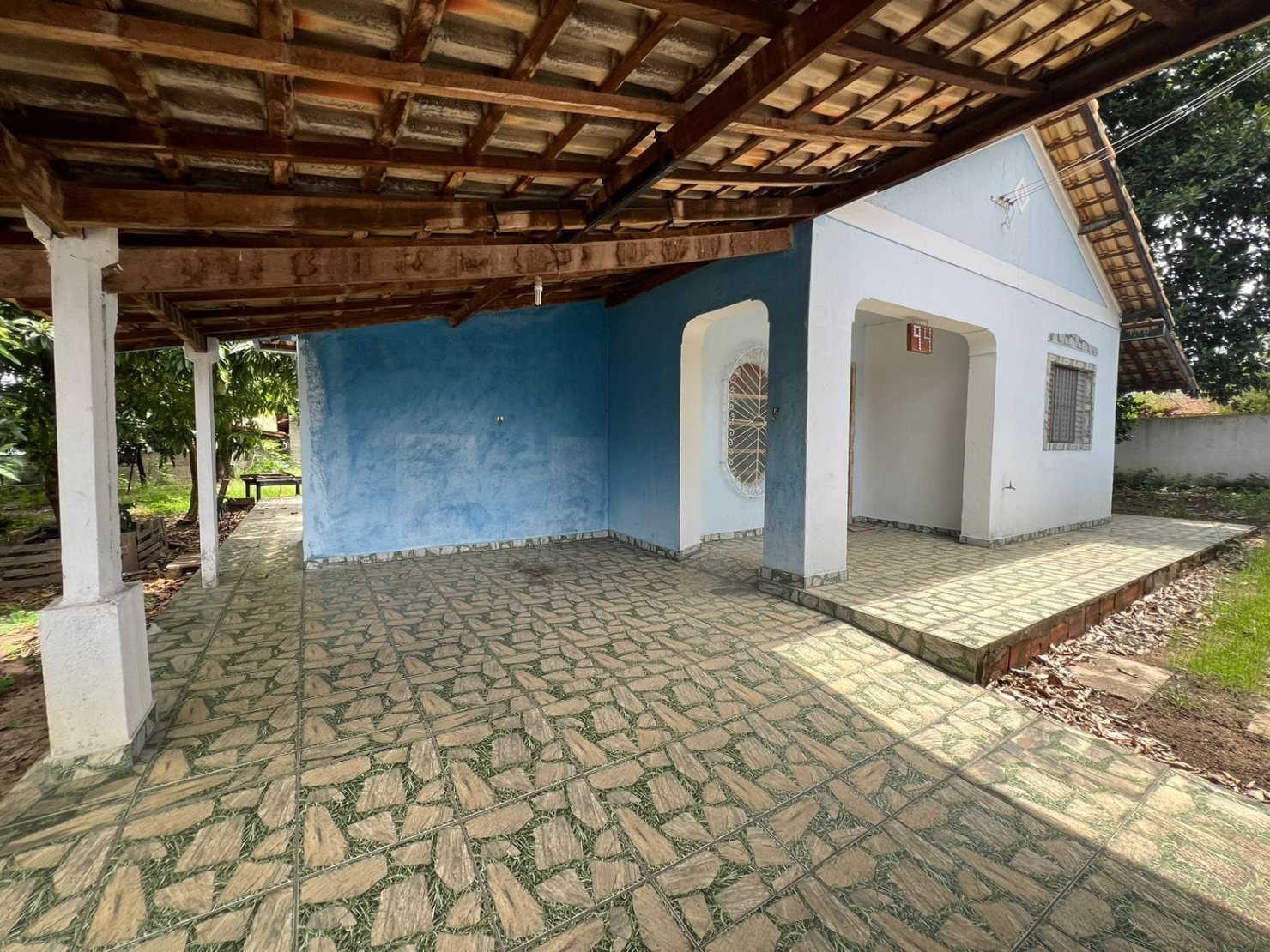 Casa à venda com 3 quartos, 120m² - Foto 2