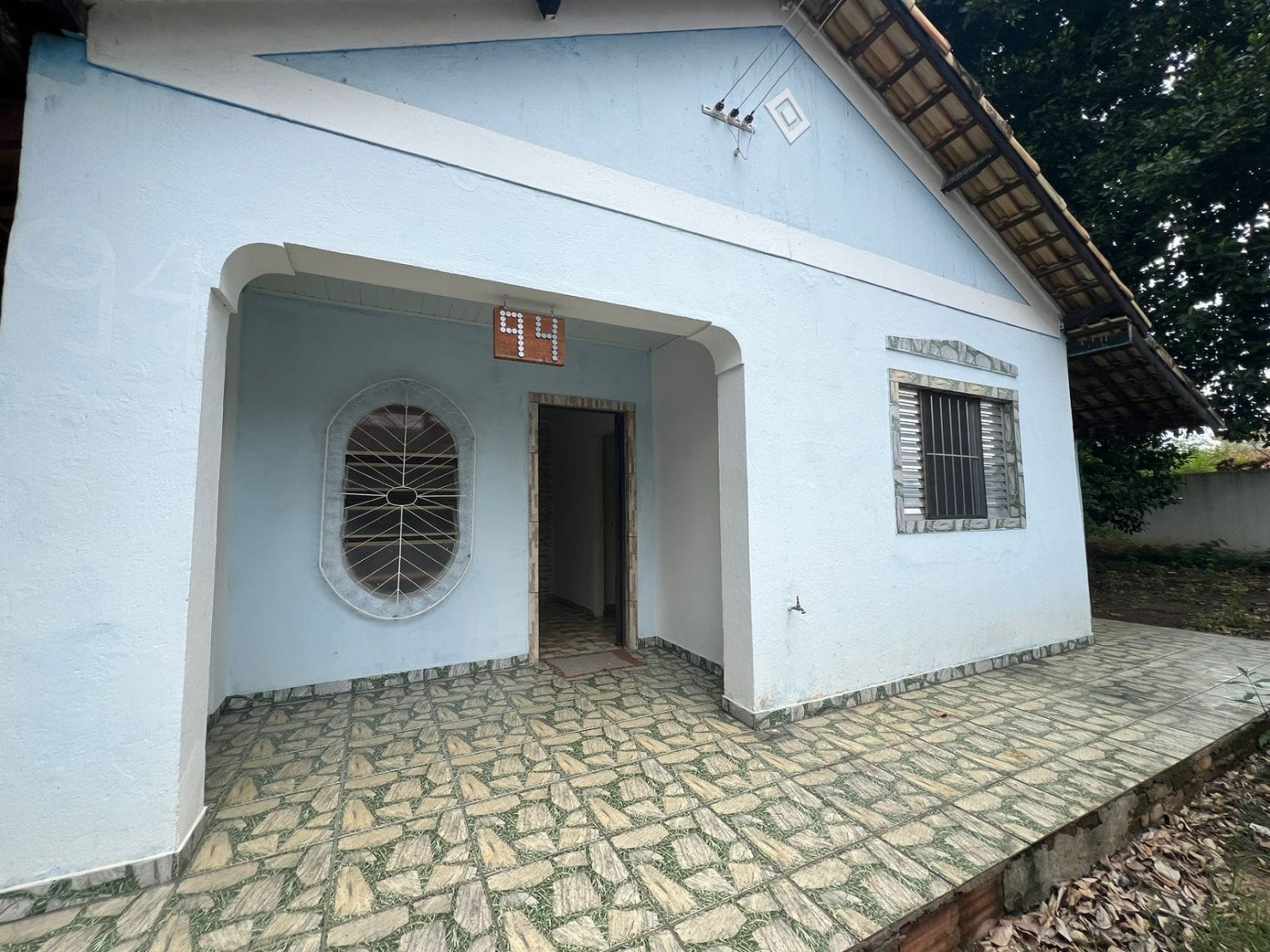 Casa à venda com 3 quartos, 120m² - Foto 1