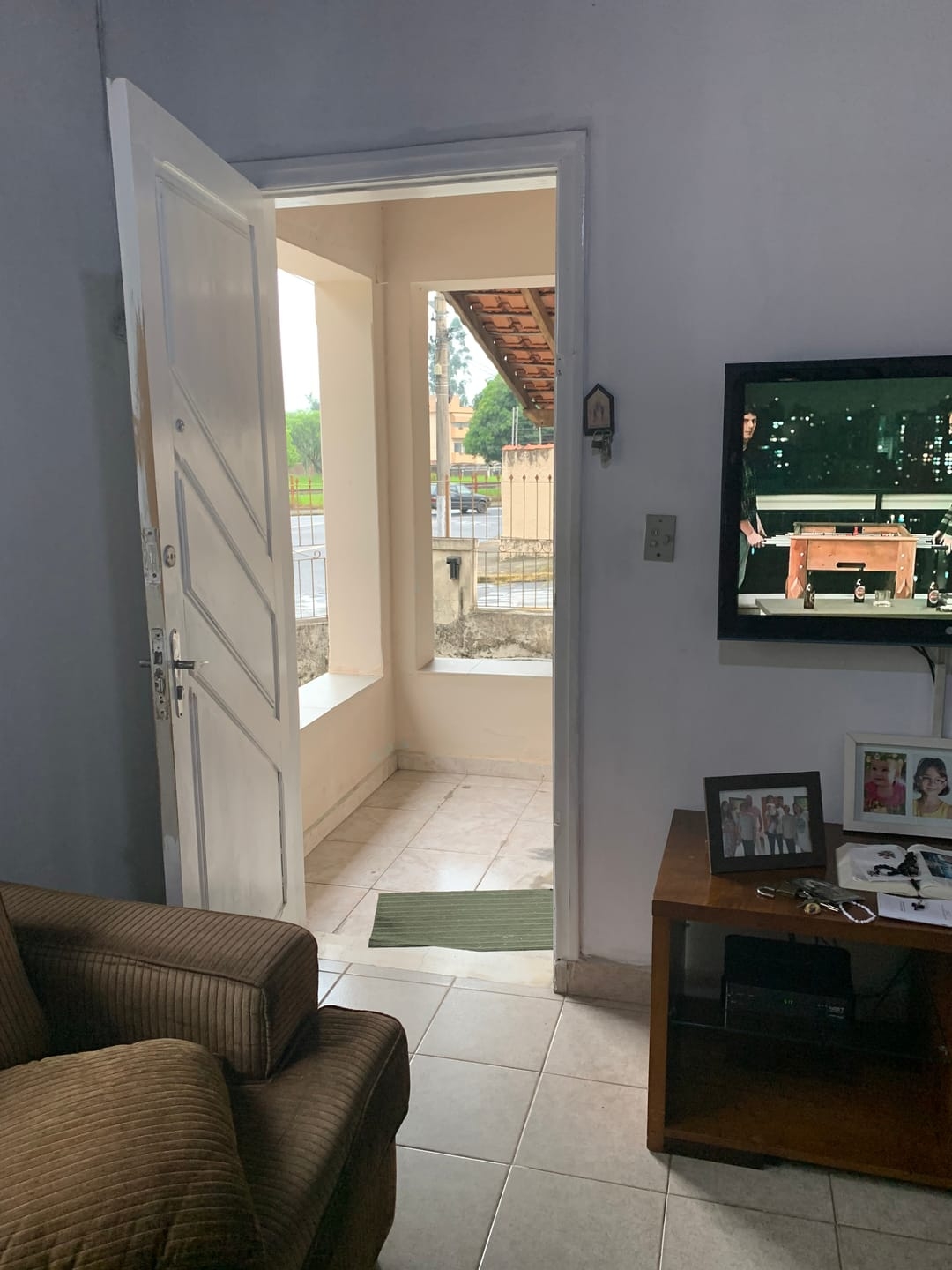 Casa à venda com 3 quartos, 90m² - Foto 4
