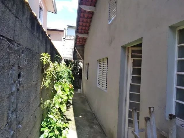 Casa à venda com 3 quartos, 110m² - Foto 2