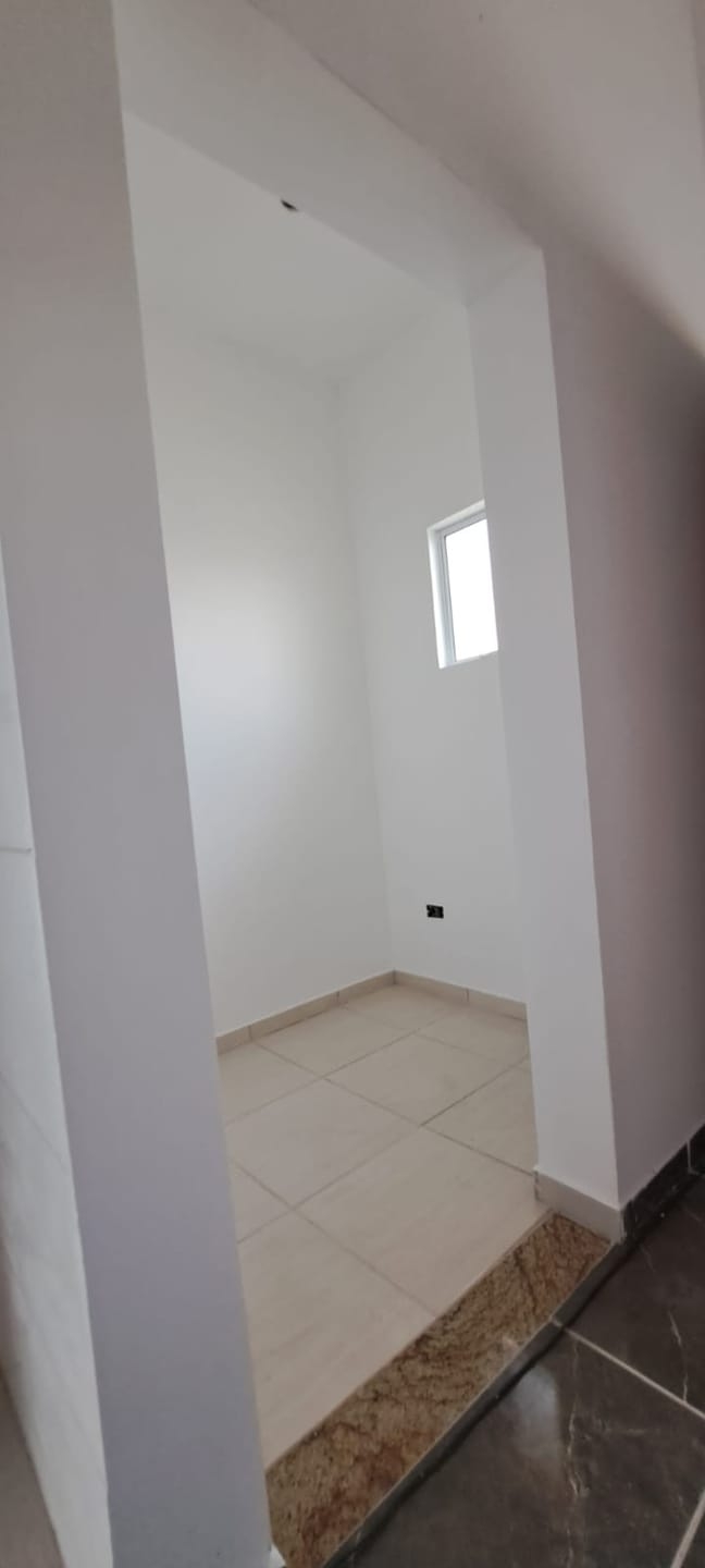 Casa à venda com 2 quartos, 84m² - Foto 8