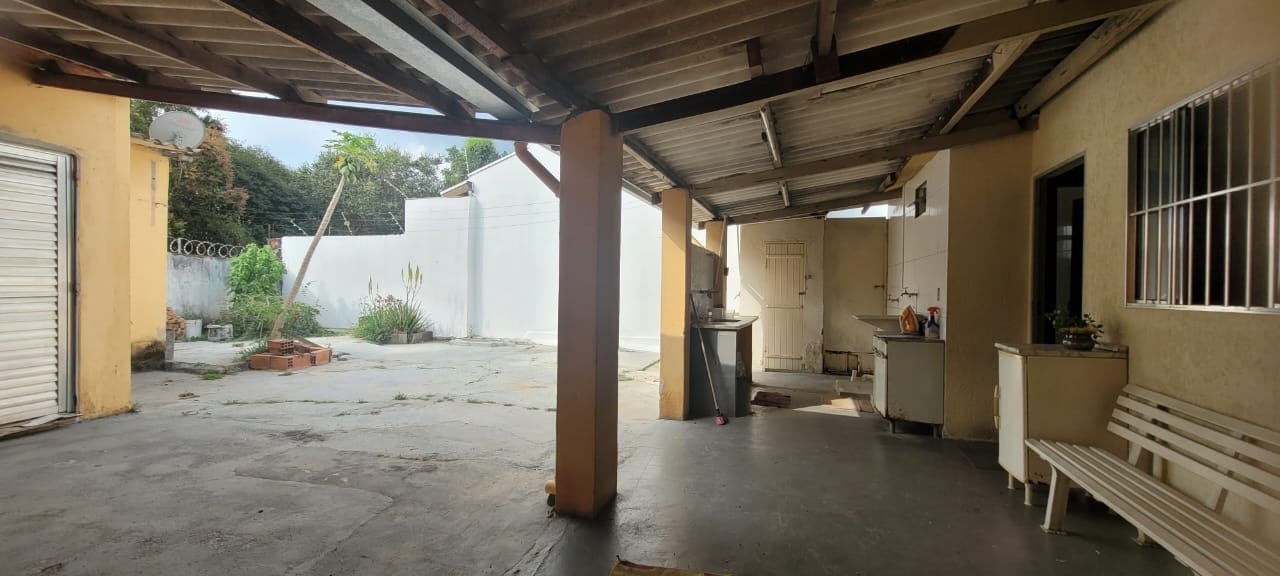 Casa à venda com 3 quartos, 195m² - Foto 7