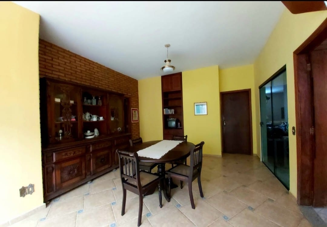 Casa à venda com 3 quartos, 375m² - Foto 5