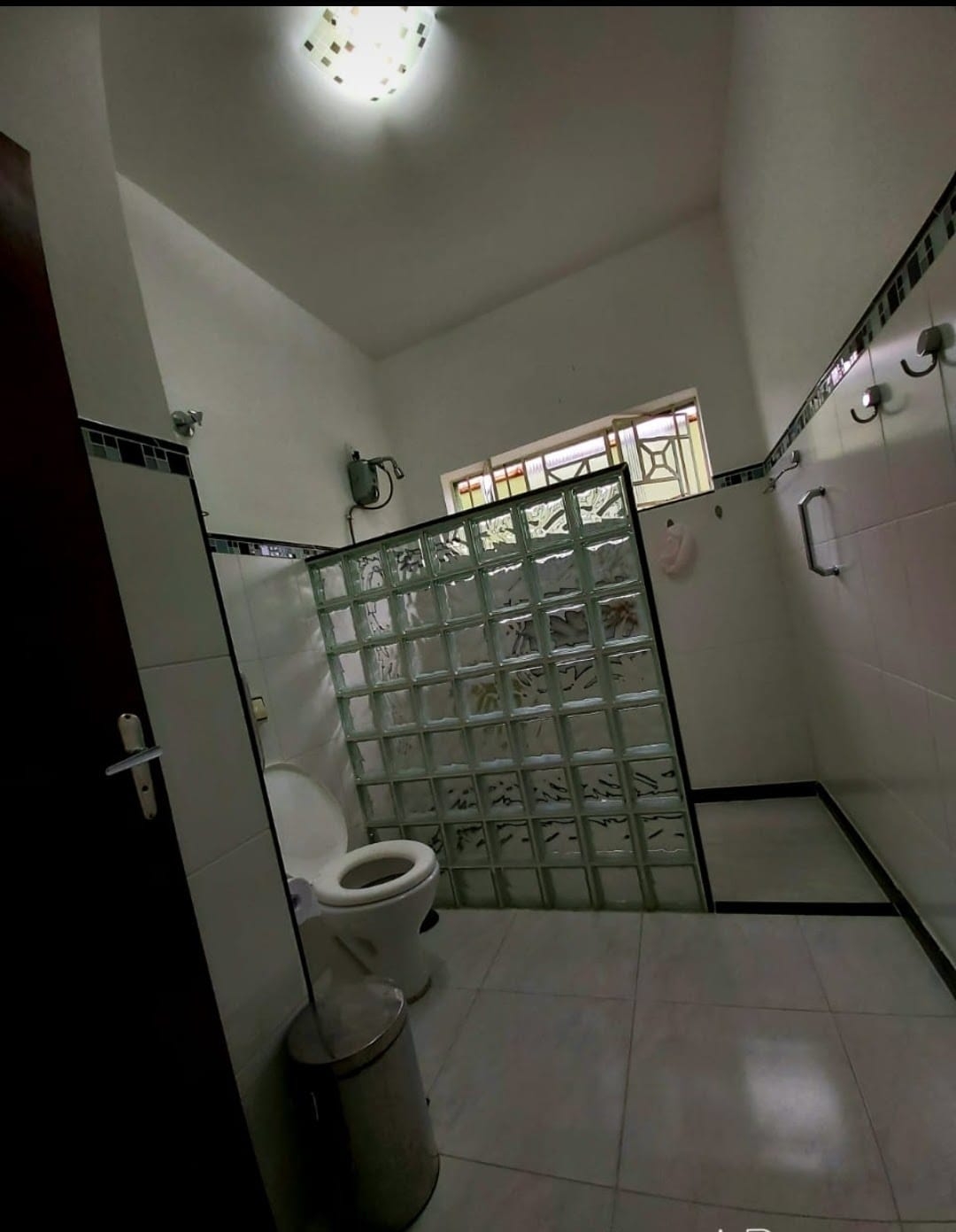 Casa à venda com 3 quartos, 375m² - Foto 2