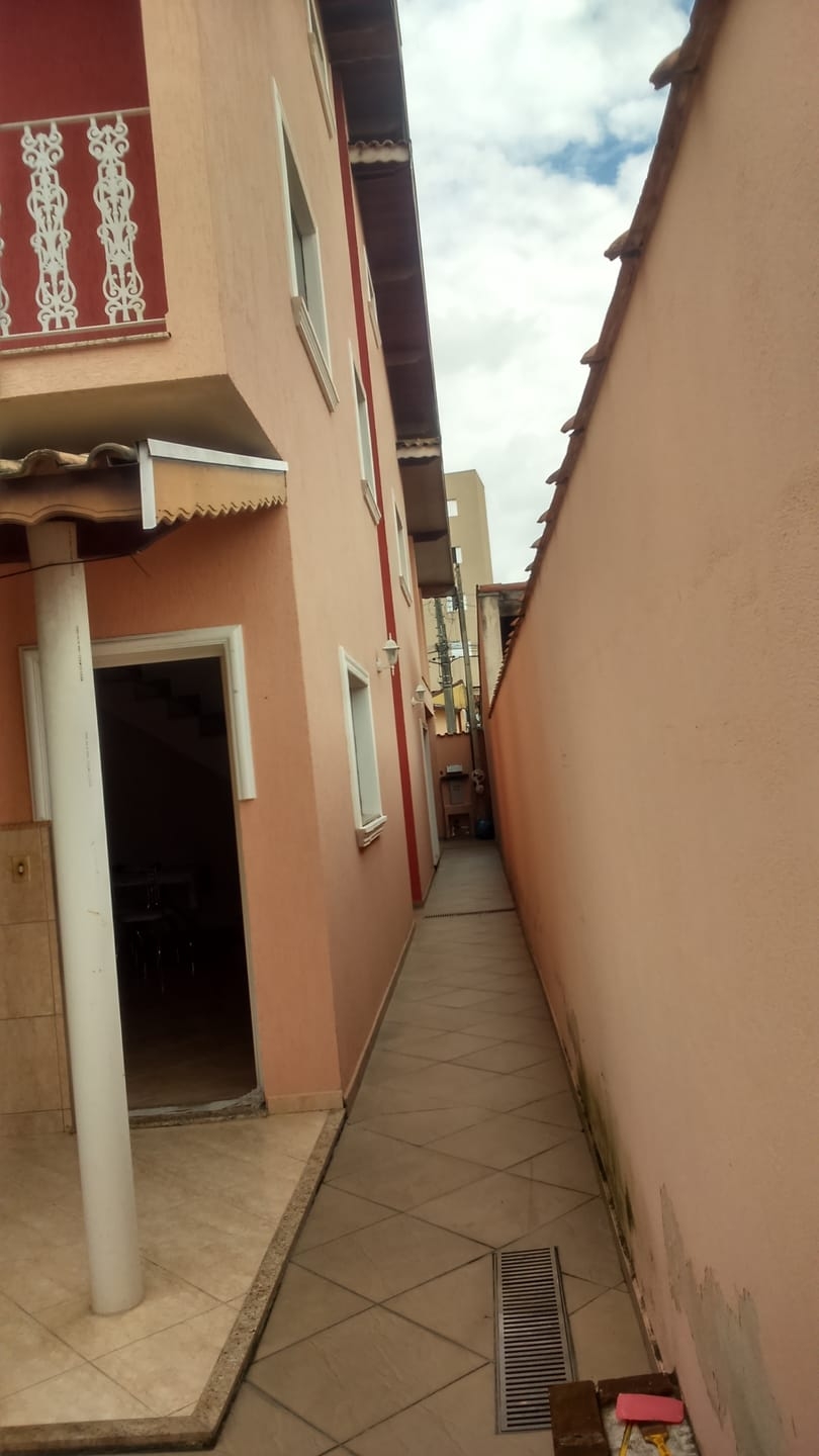 Casa à venda com 2 quartos, 200m² - Foto 30