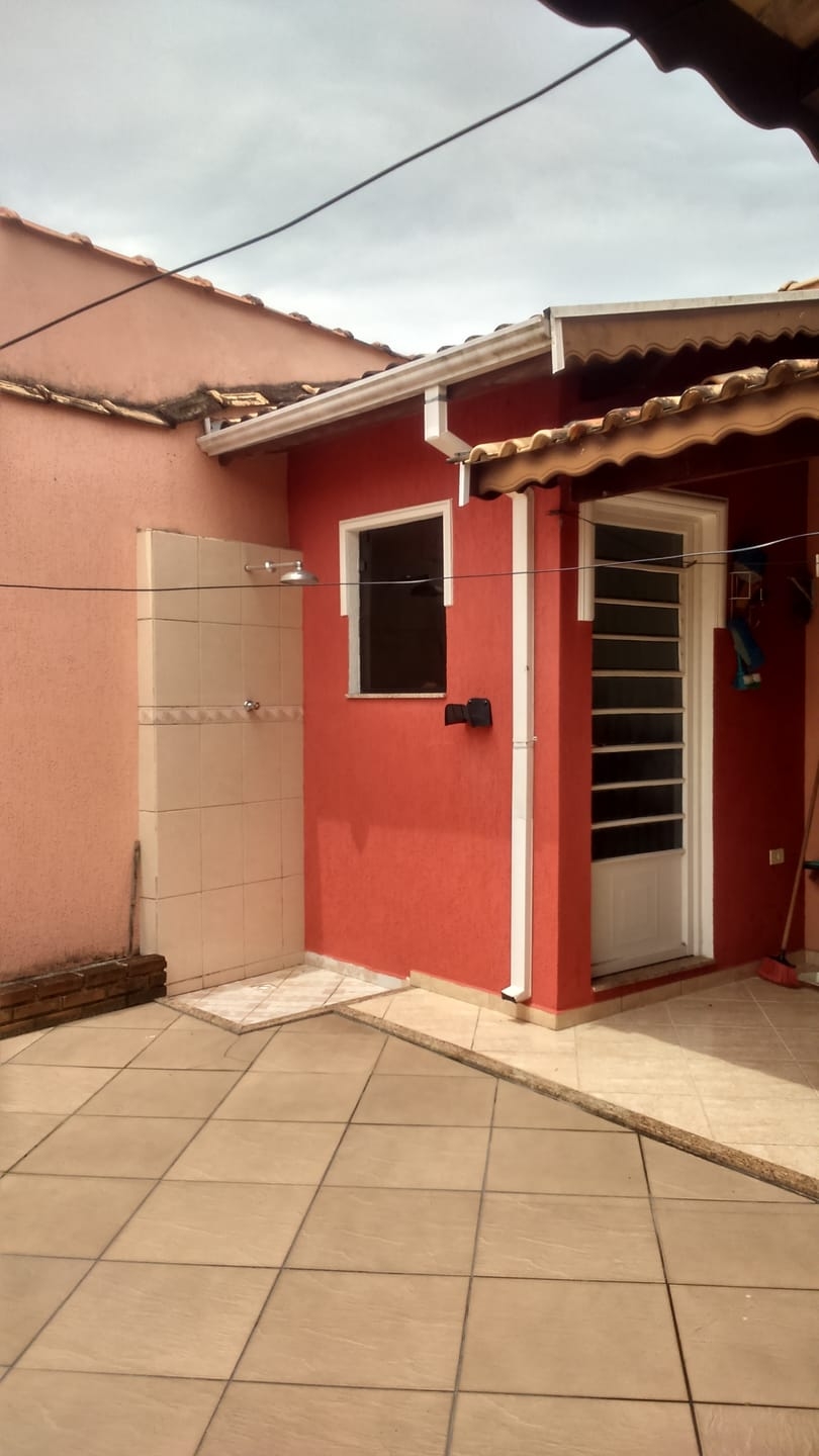 Casa à venda com 2 quartos, 200m² - Foto 4