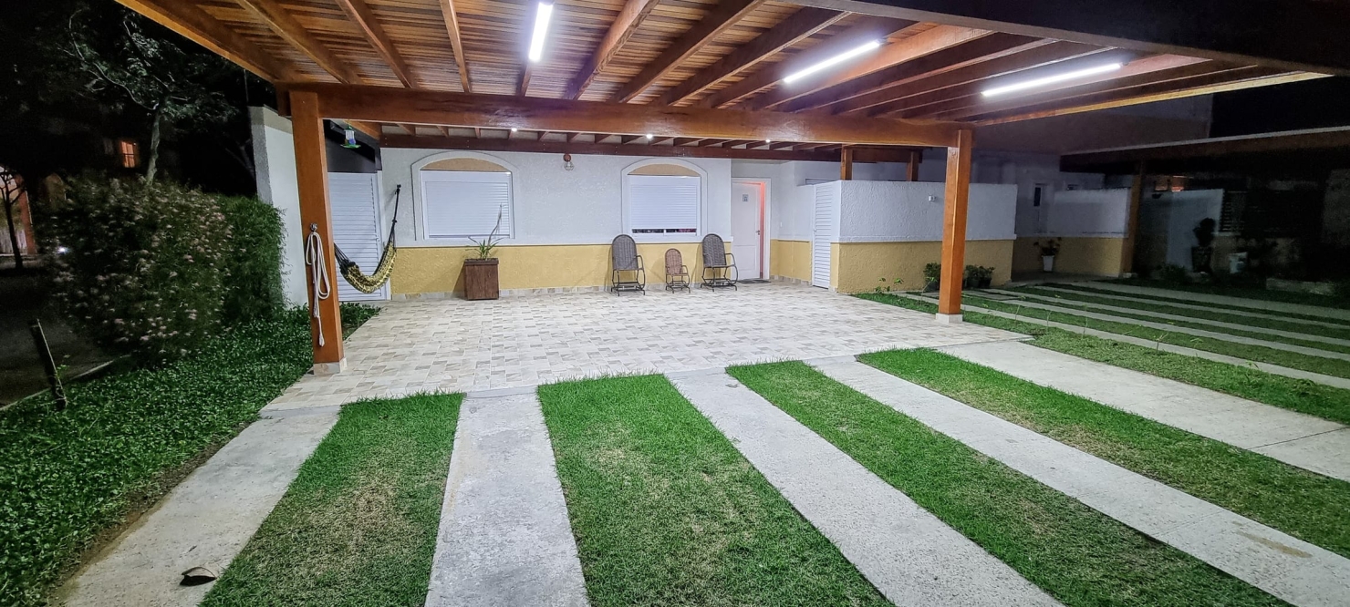 Casa de Condomínio à venda com 3 quartos, 150m² - Foto 2