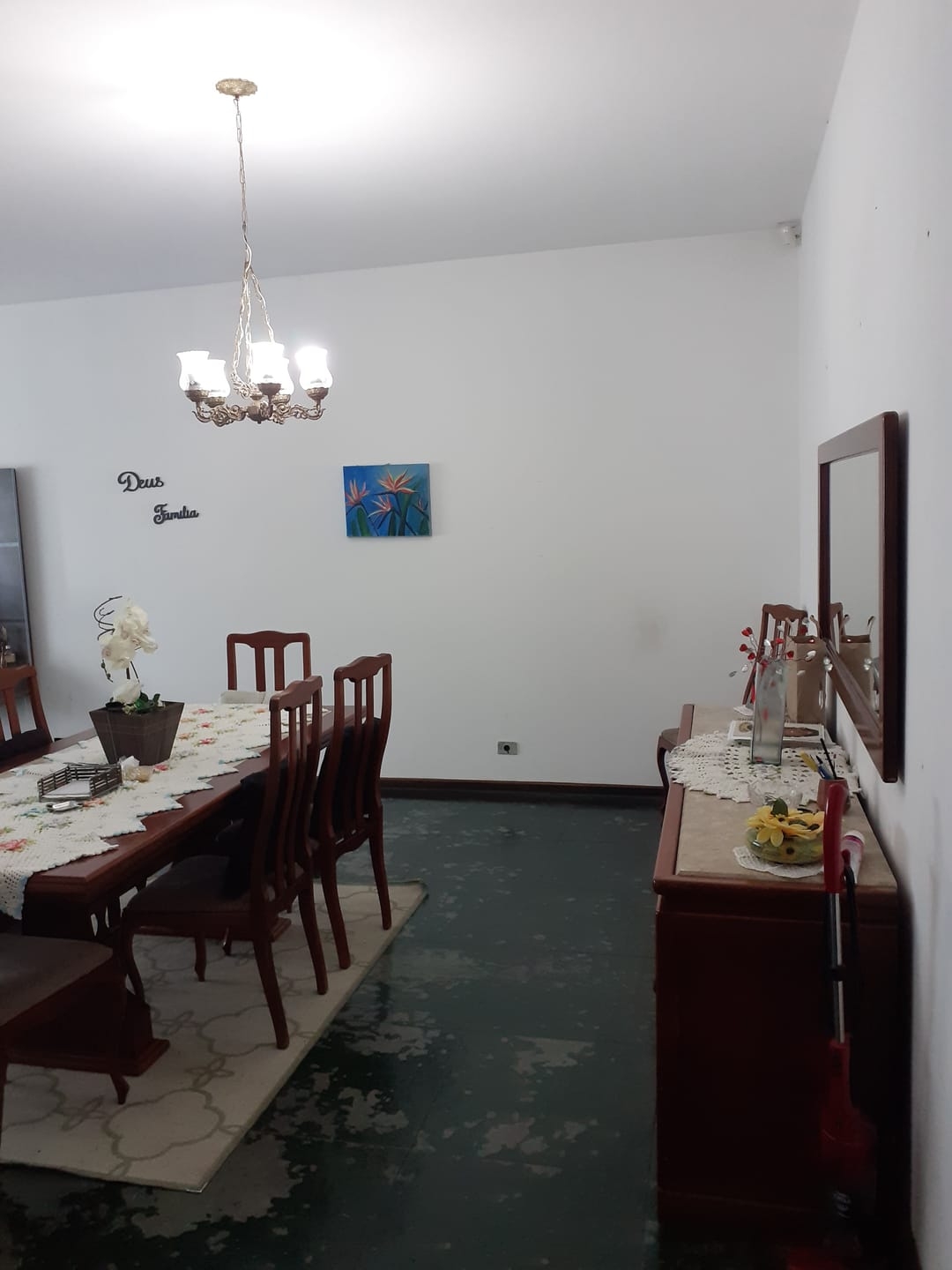 Casa à venda com 3 quartos, 178m² - Foto 2