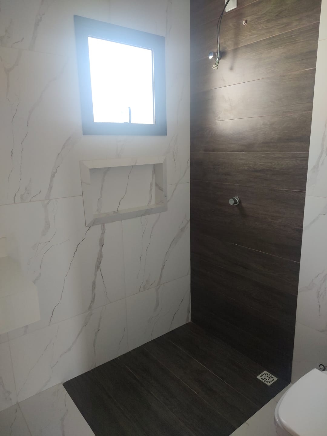Casa de Condomínio à venda com 3 quartos, 150m² - Foto 1