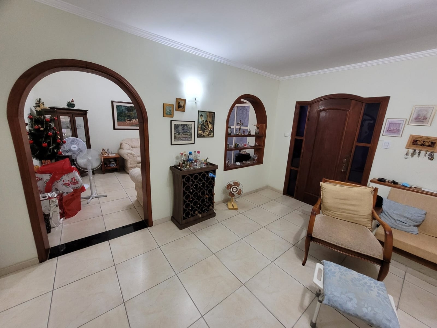 Casa à venda com 4 quartos, 225m² - Foto 9