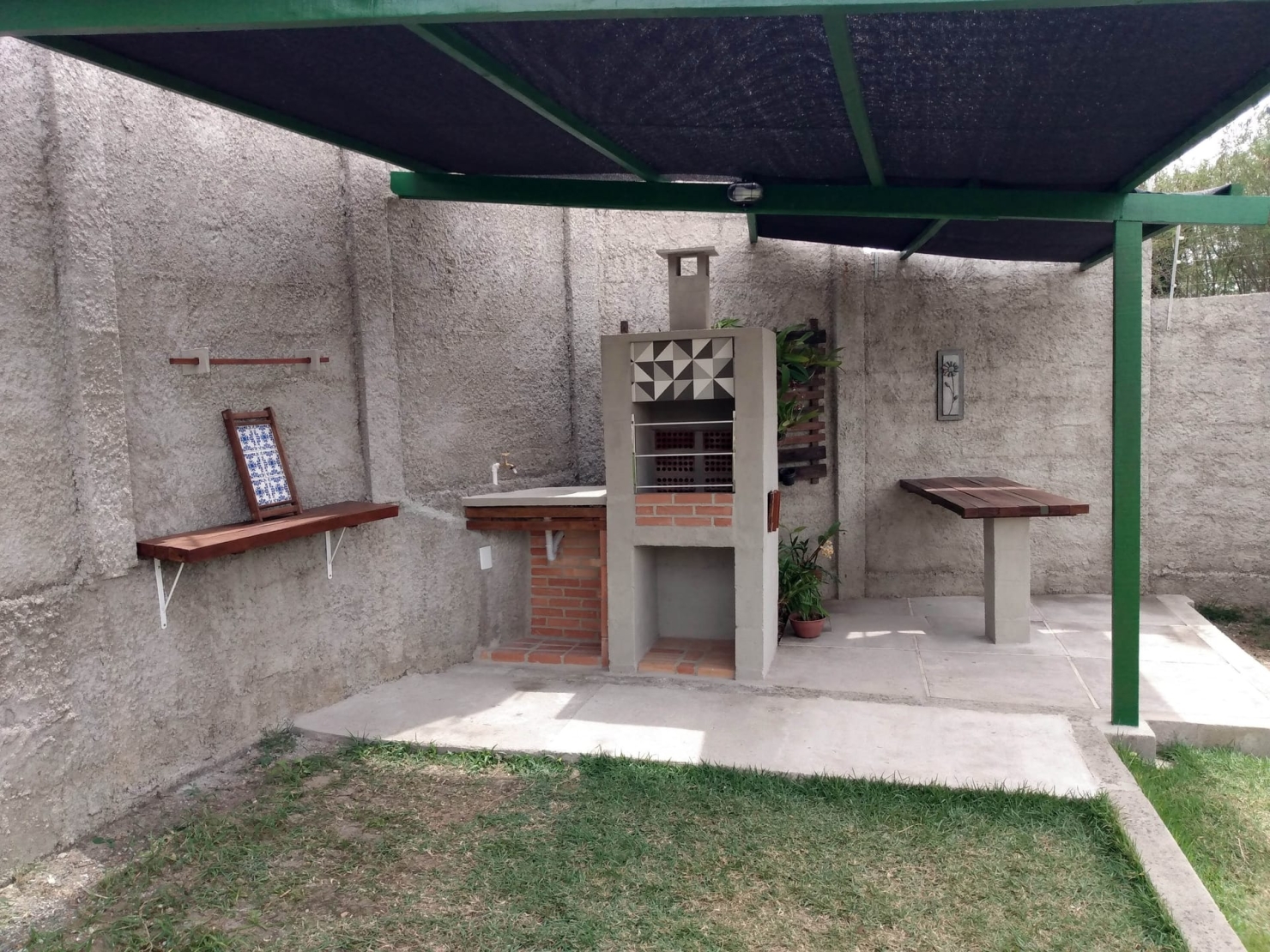 Casa à venda com 3 quartos, 168m² - Foto 2