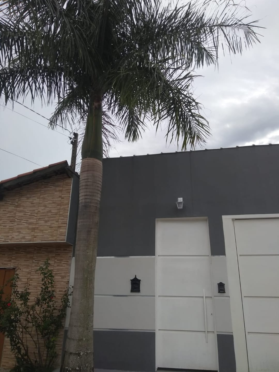 Casa à venda com 2 quartos, 162m² - Foto 1
