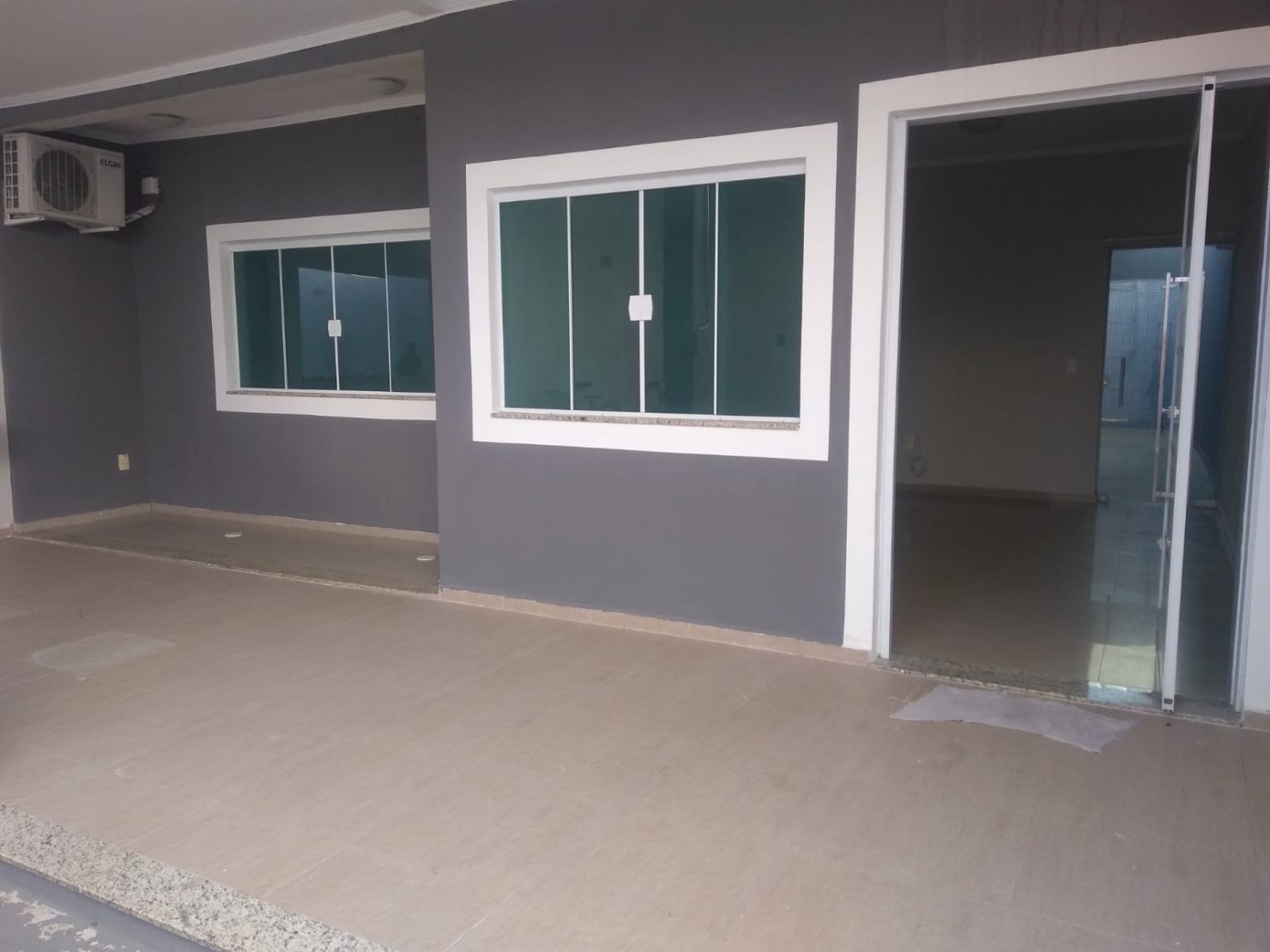 Casa à venda com 2 quartos, 162m² - Foto 2