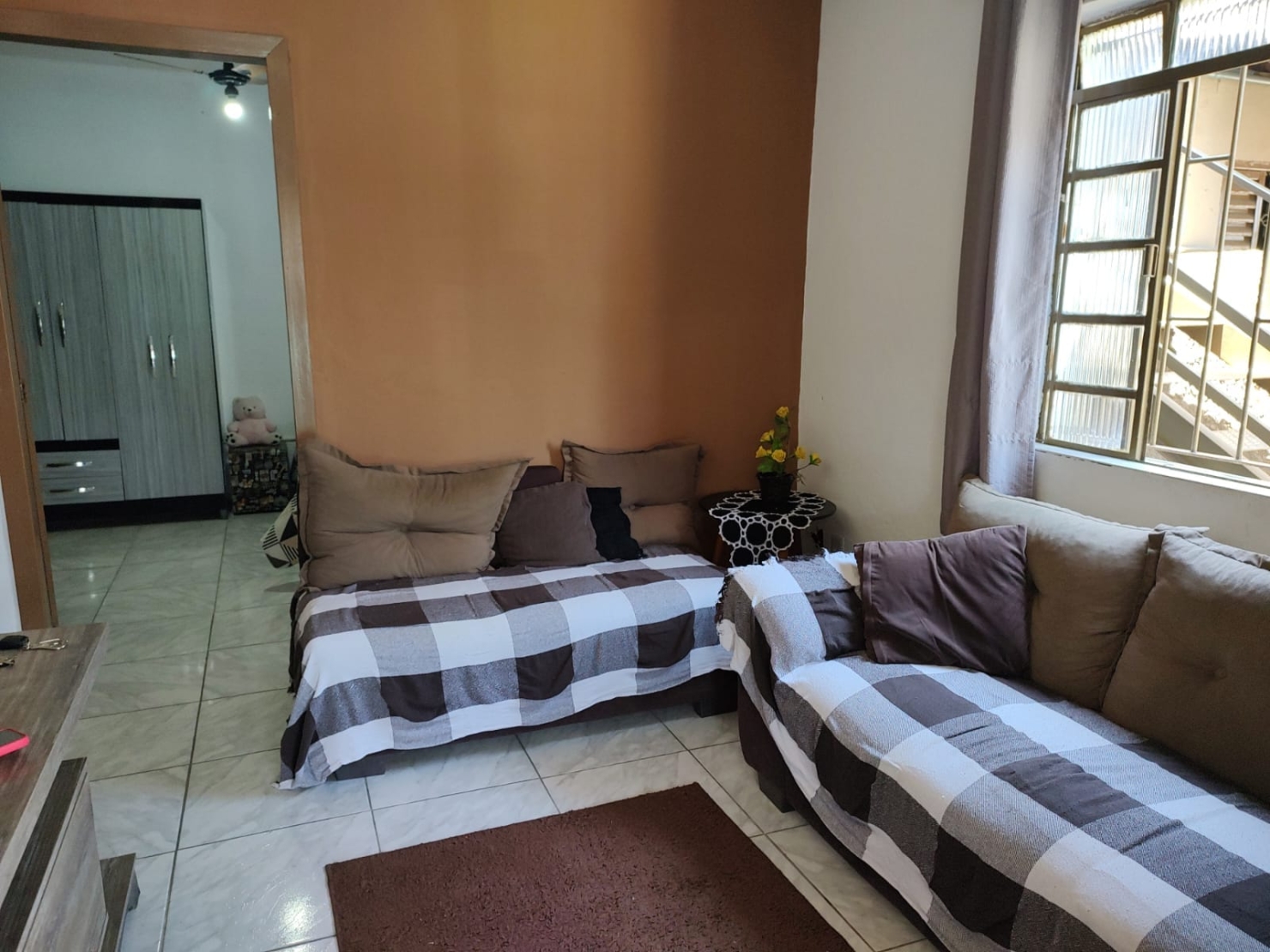 Casa à venda com 2 quartos, 100m² - Foto 2