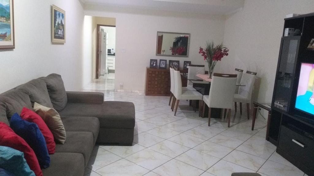 Casa à venda com 3 quartos, 250m² - Foto 8