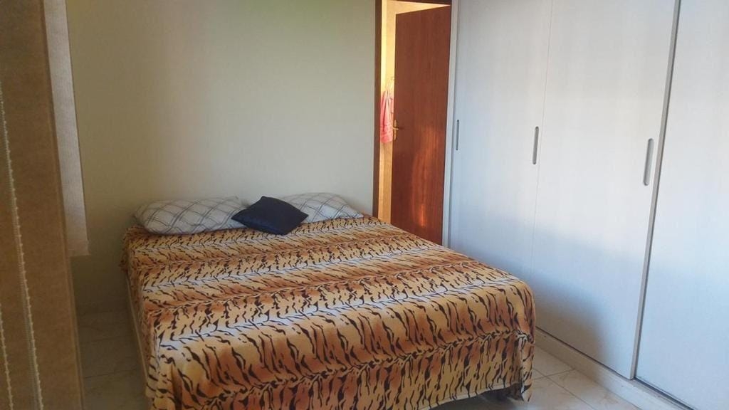 Casa à venda com 3 quartos, 250m² - Foto 9