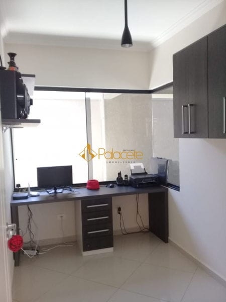 Casa, 3 quartos, 230 m² - Foto 11