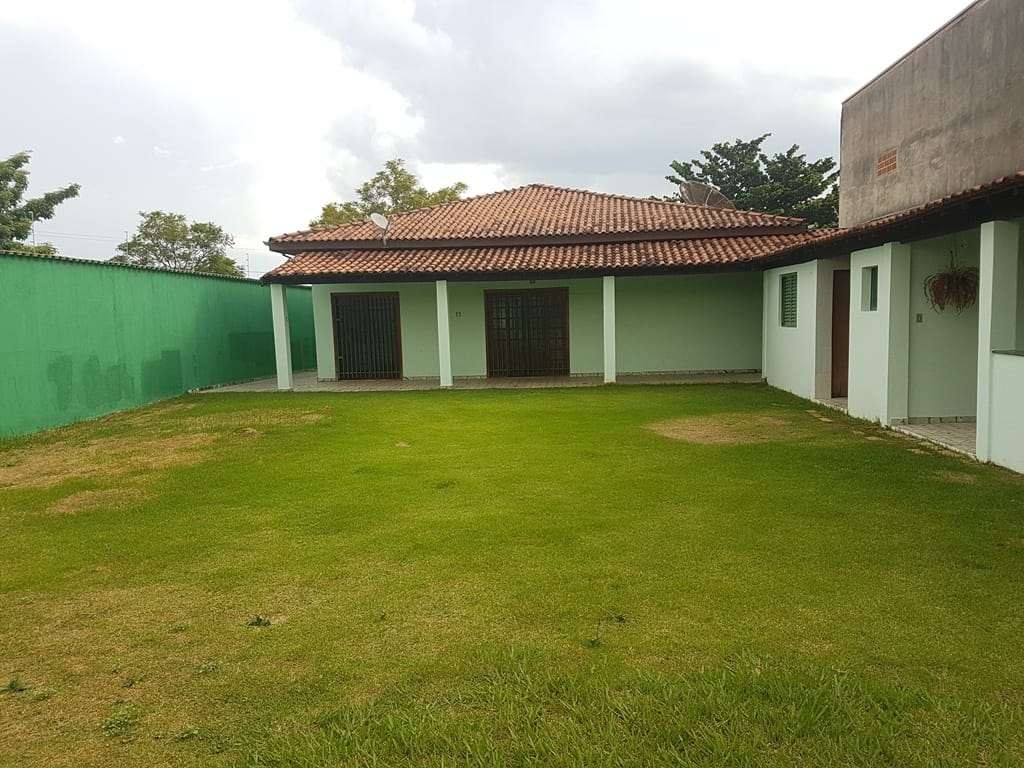 Casa à venda e aluguel com 4 quartos, 212m² - Foto 8