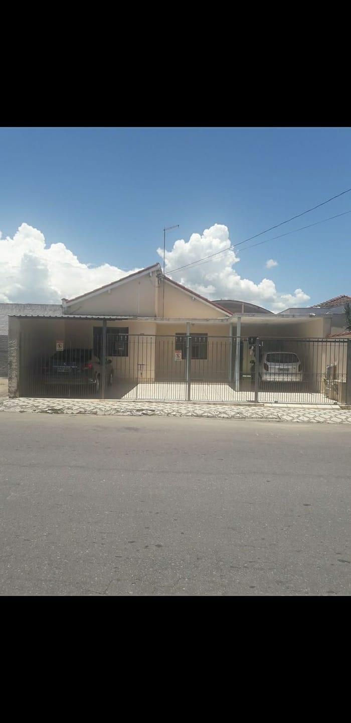 Casa à venda com 7 quartos, 300m² - Foto 13