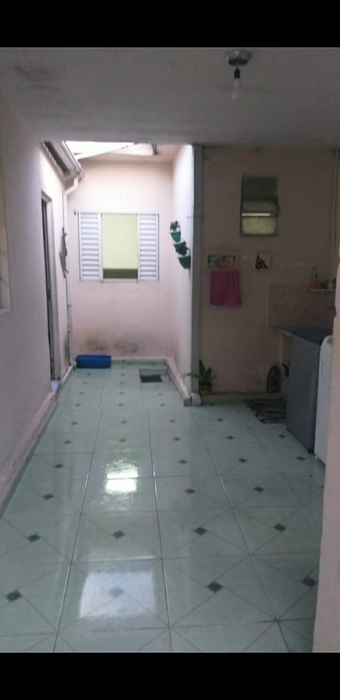 Casa à venda com 7 quartos, 300m² - Foto 3