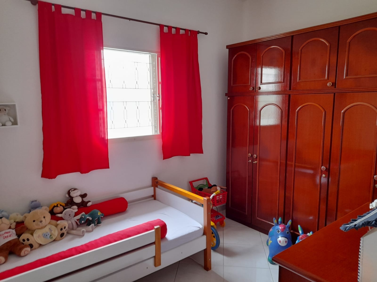 Casa à venda com 3 quartos, 300m² - Foto 17