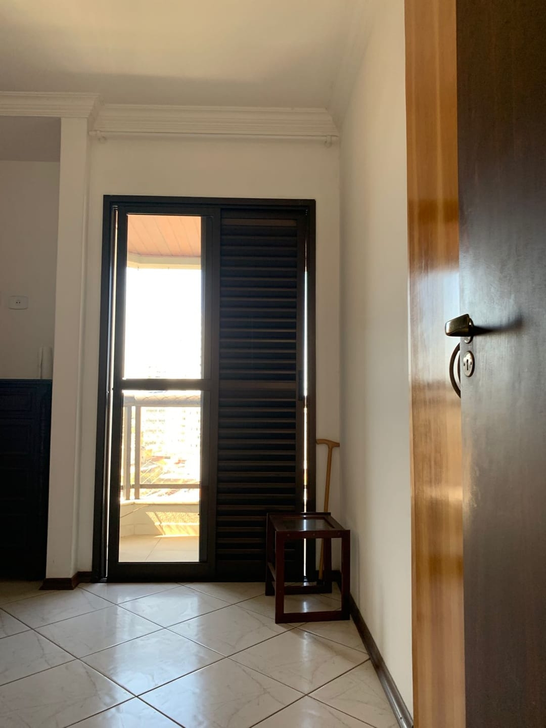 Apartamento para alugar com 3 quartos, 113m² - Foto 3