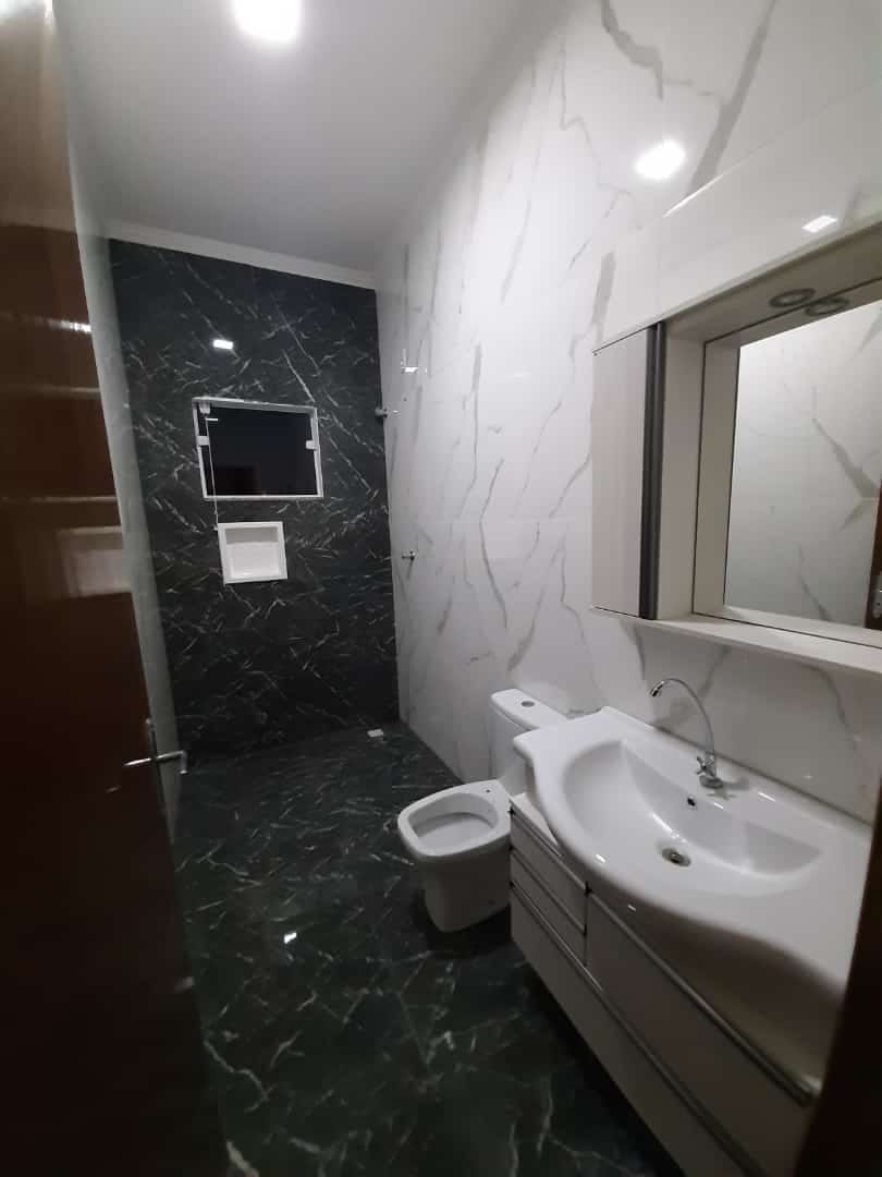 Sobrado à venda com 2 quartos, 101m² - Foto 2