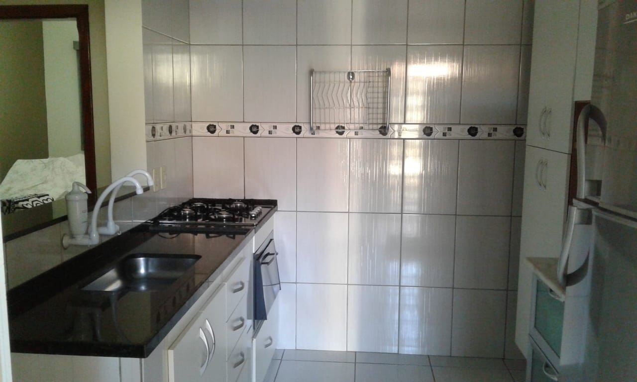 Casa à venda com 2 quartos, 103m² - Foto 9