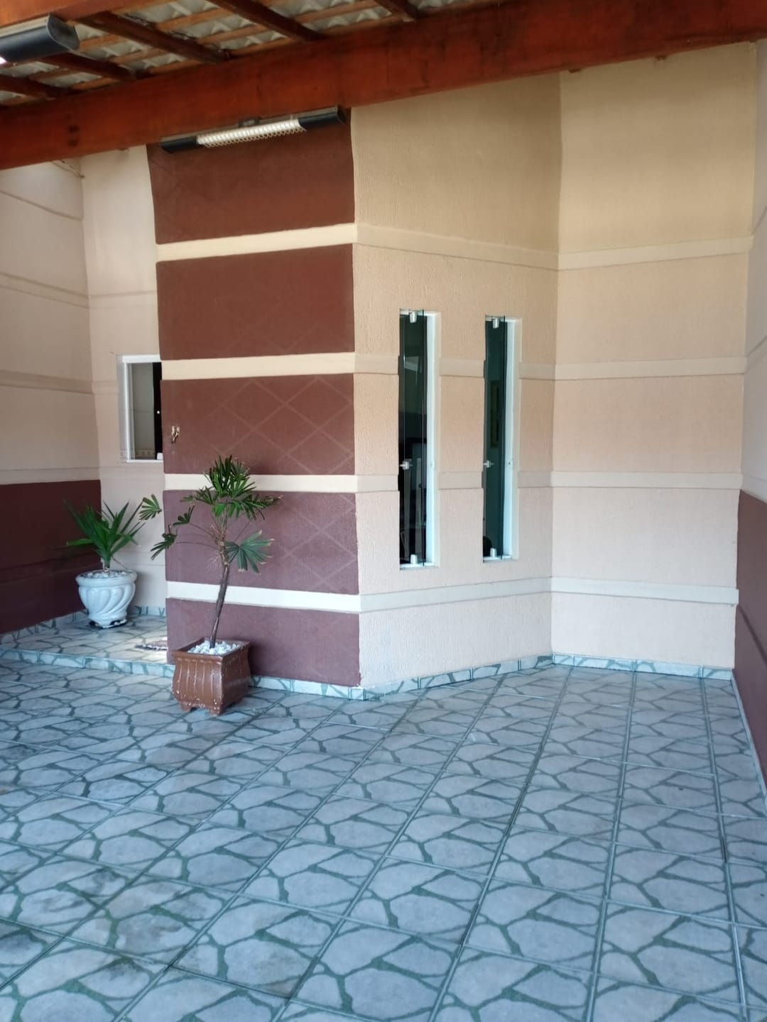 Casa à venda com 3 quartos, 74m² - Foto 2