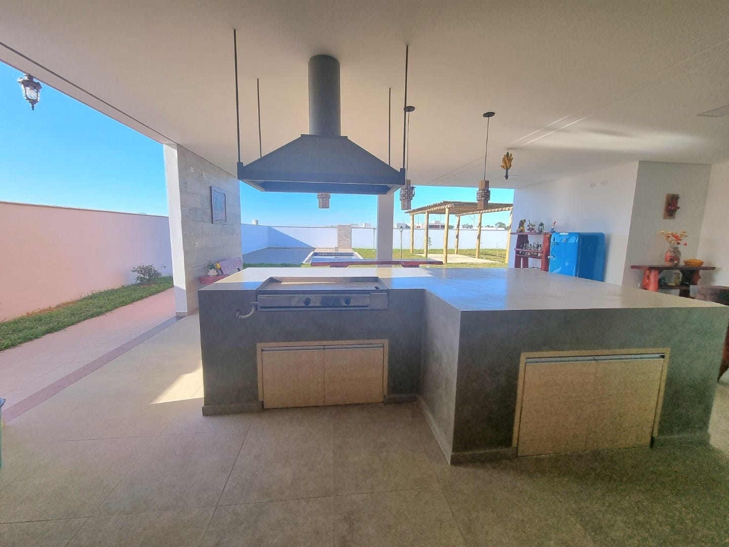 Casa de Condomínio à venda e aluguel com 3 quartos, 300m² - Foto 6