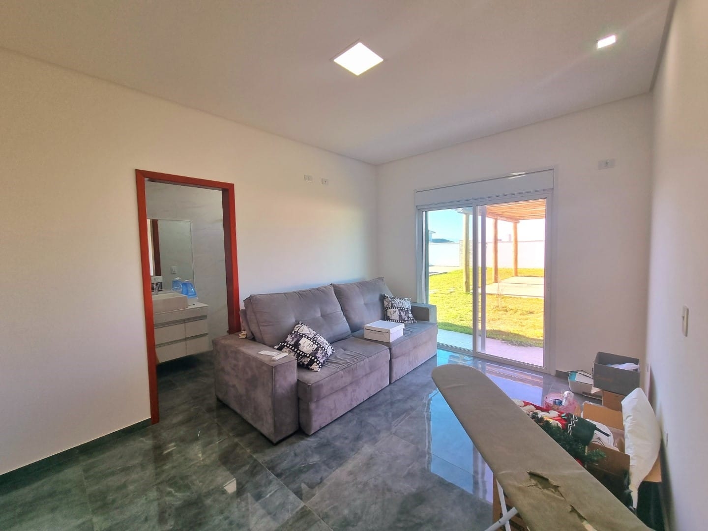 Casa de Condomínio à venda e aluguel com 3 quartos, 300m² - Foto 27