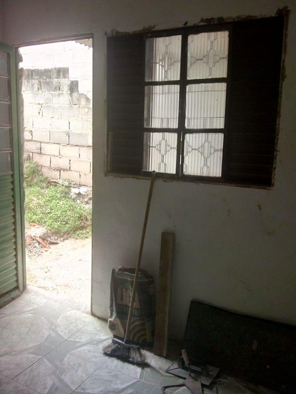 Casa à venda com 1 quarto, 40m² - Foto 2