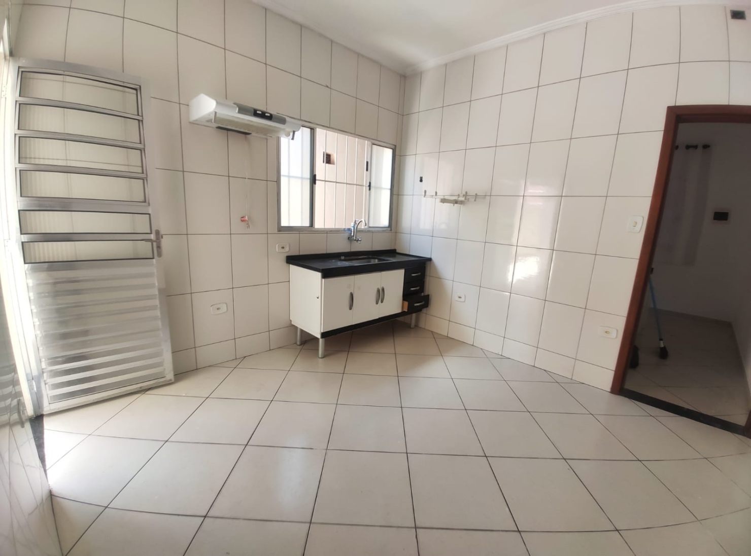 Casa, 2 quartos, 64 m² - Foto 1