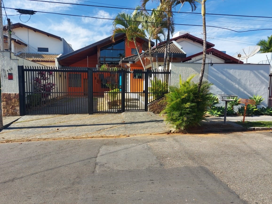 Casa, 3 quartos, 400 m² - Foto 1